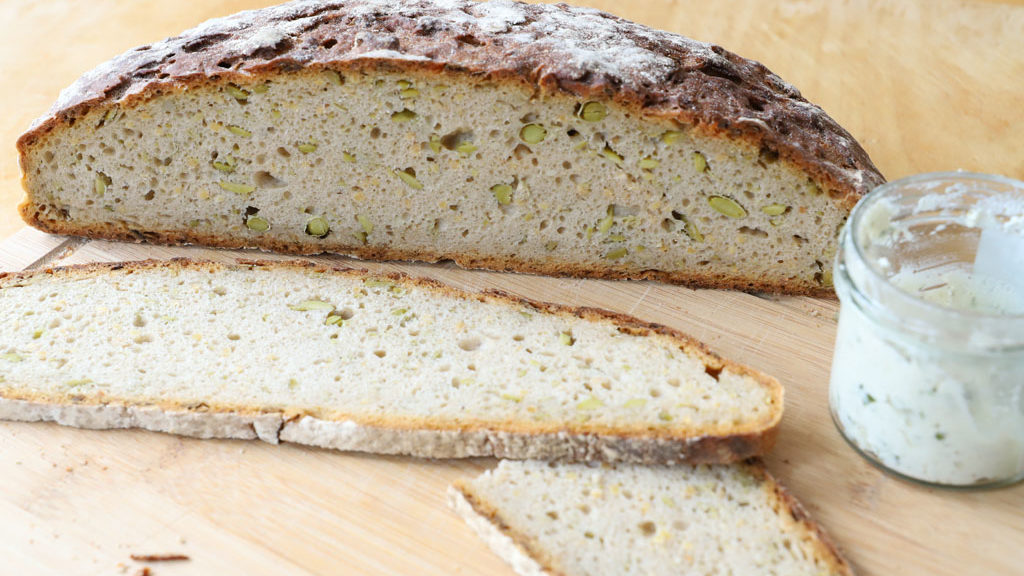 Brot mit Edamame-Bohnen aus der Hofpfisterei München