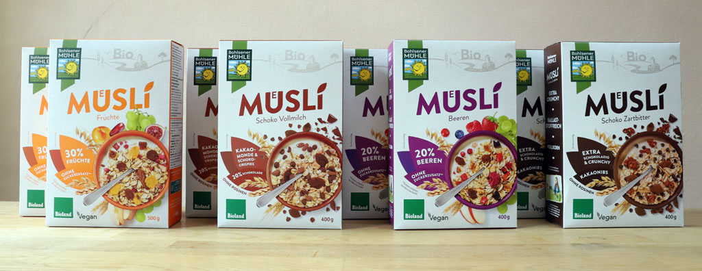 Packungen mit Bio-Müsli von der Bohlsener Mühle